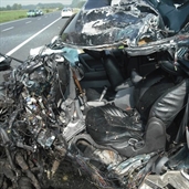 18 wheeler crashed into Mitsubishi pajero
